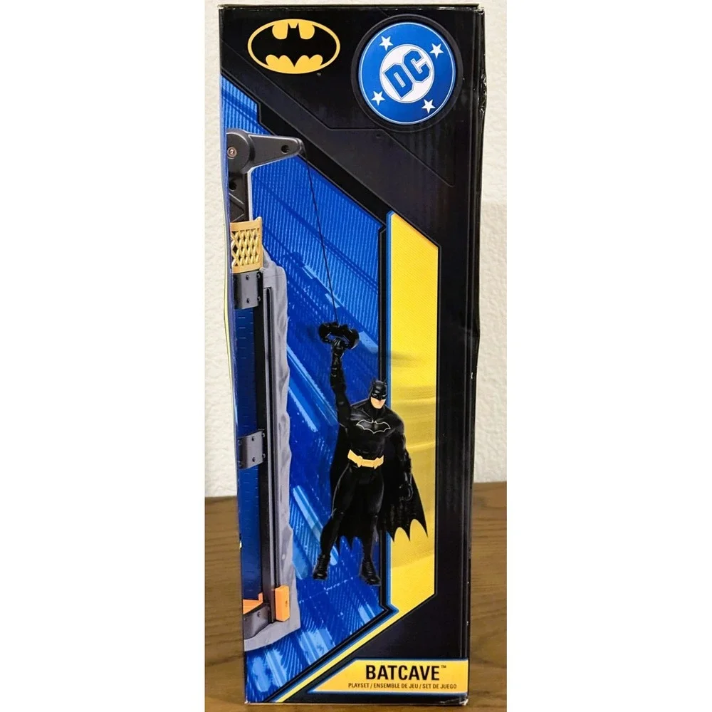Spin Master DC Comics Batman Batcave Playset with Batman Action Figure NEW